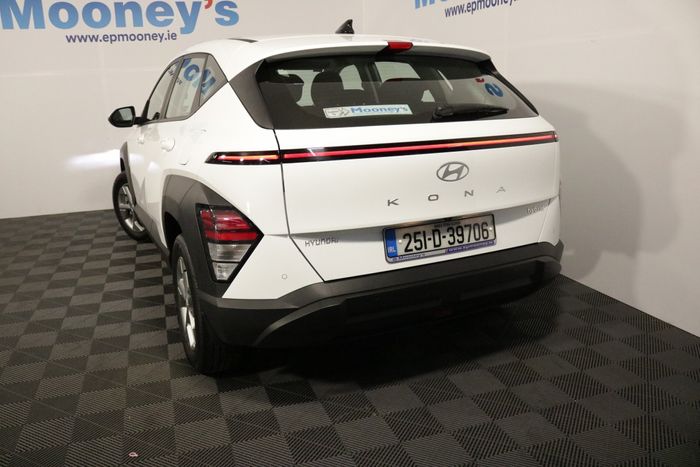 Hyundai Kona 2025