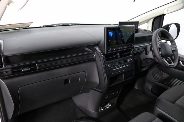 Hyundai Staria 2027