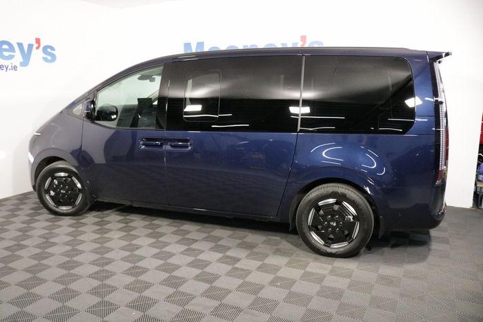 Hyundai Staria 2027