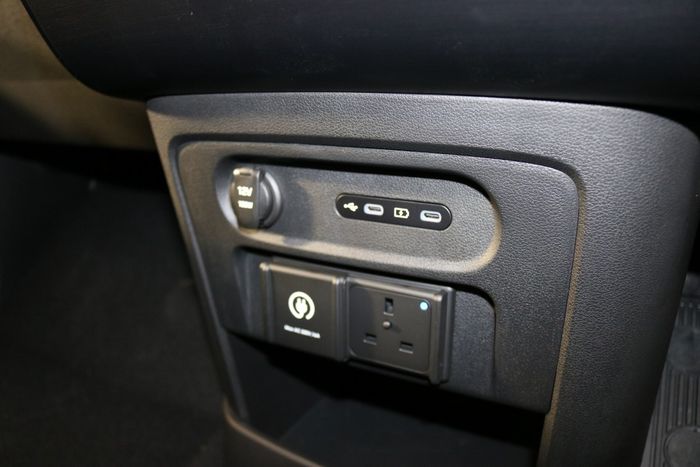 Hyundai Staria 2027
