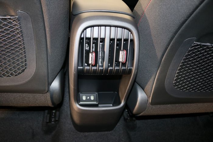Hyundai Kona 2027