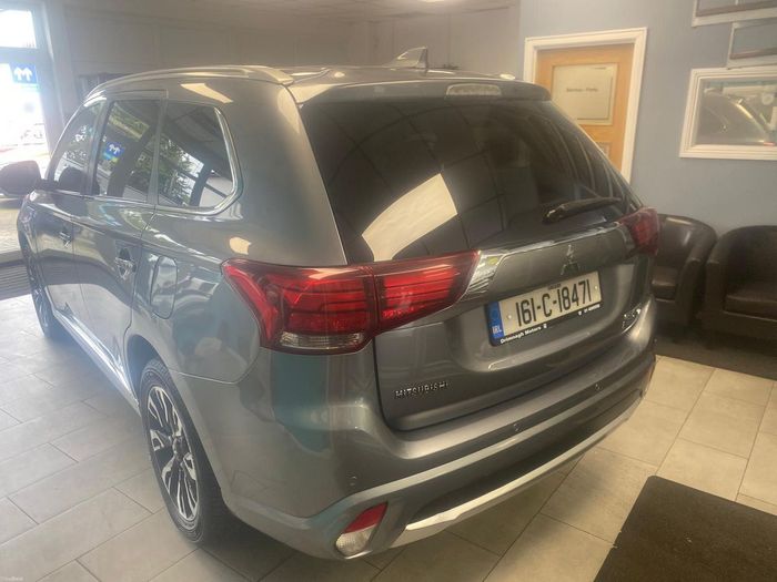 Mitsubishi Outlander 2016