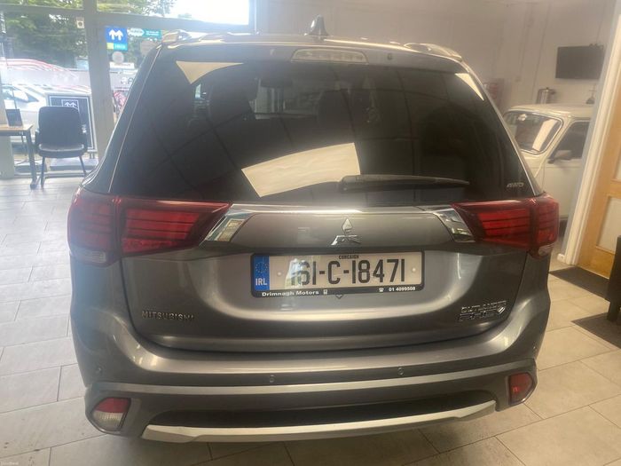 Mitsubishi Outlander 2016