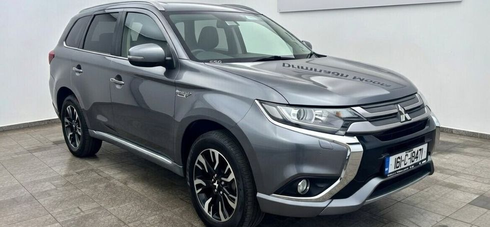 Mitsubishi Outlander 2016
