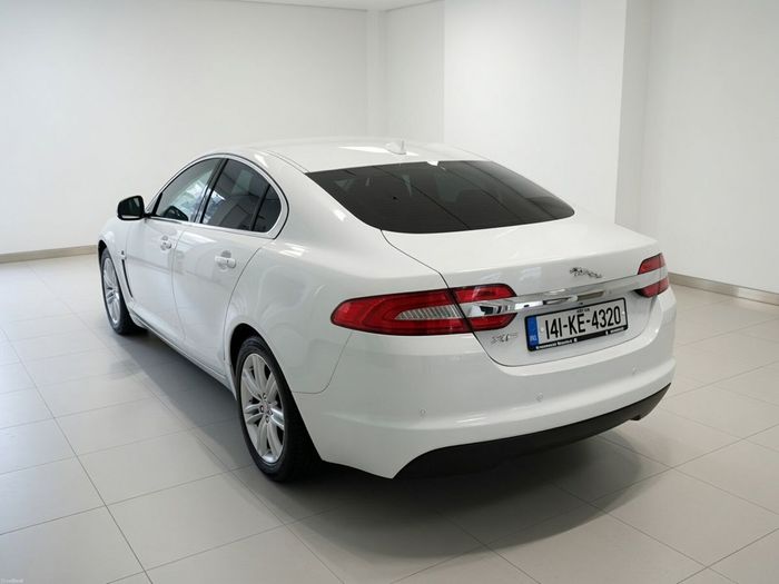 Jaguar XF 2014