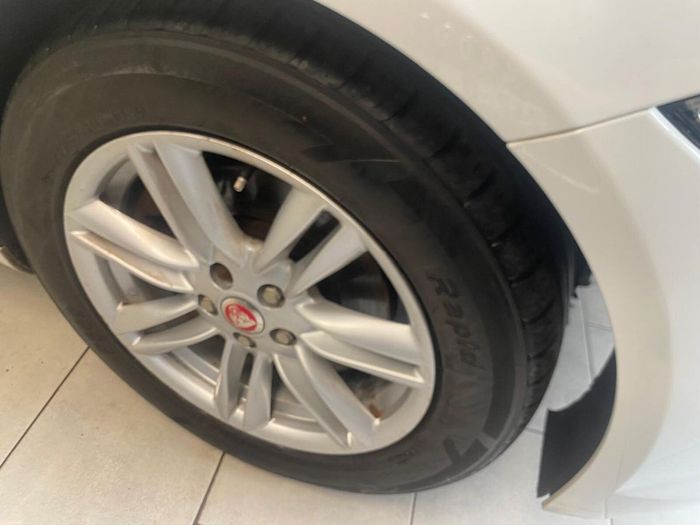 Jaguar XF 2014