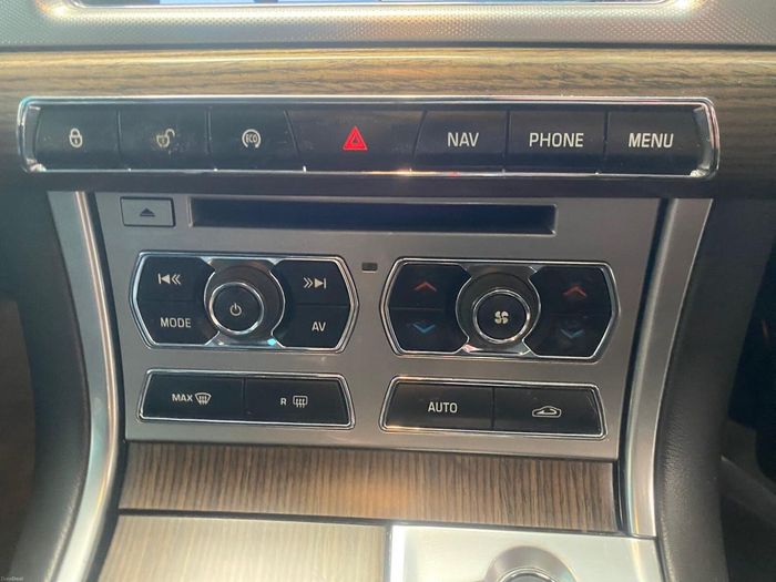 Jaguar XF 2014