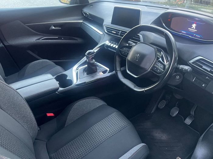 Peugeot 5008 2019
