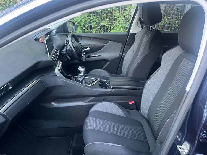 Peugeot 5008 2019