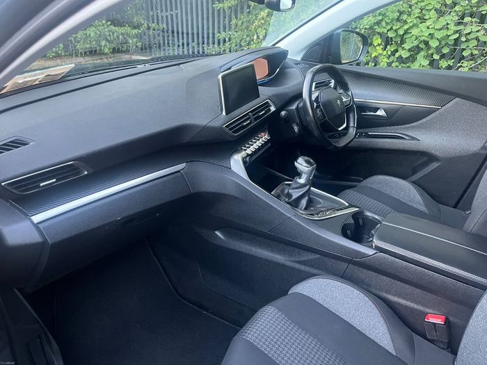Peugeot 5008 2019