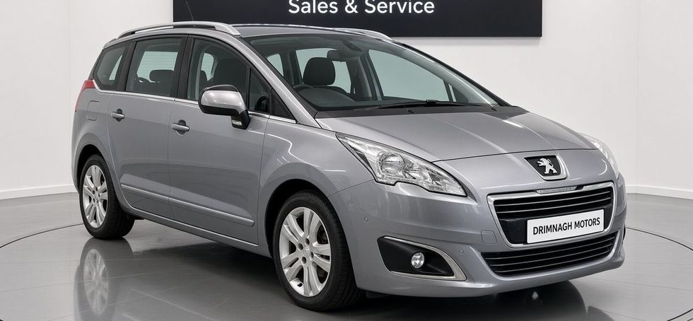 Peugeot 5008 2015