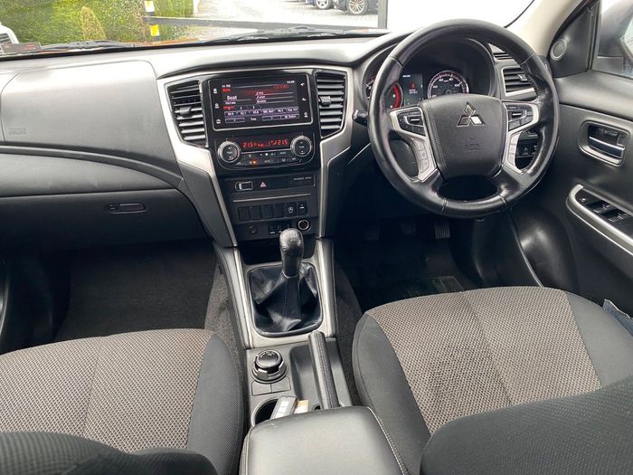 Mitsubishi L 200 2020