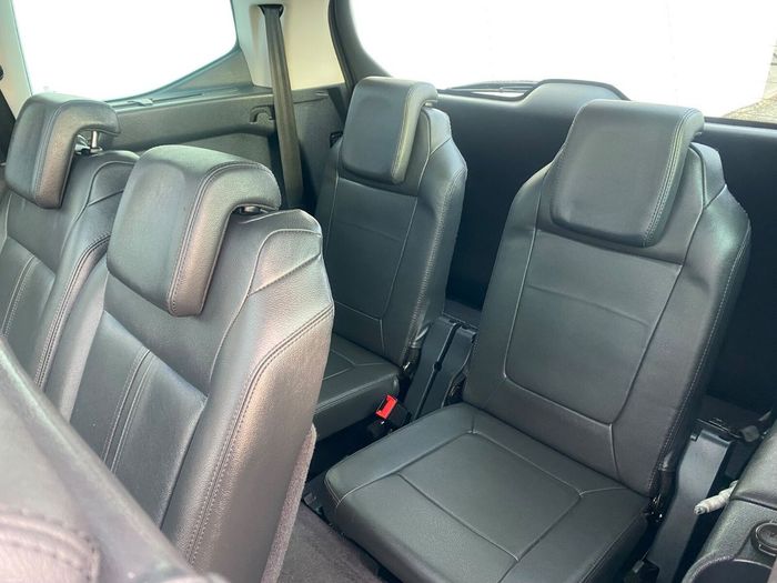 Peugeot 5008 2016