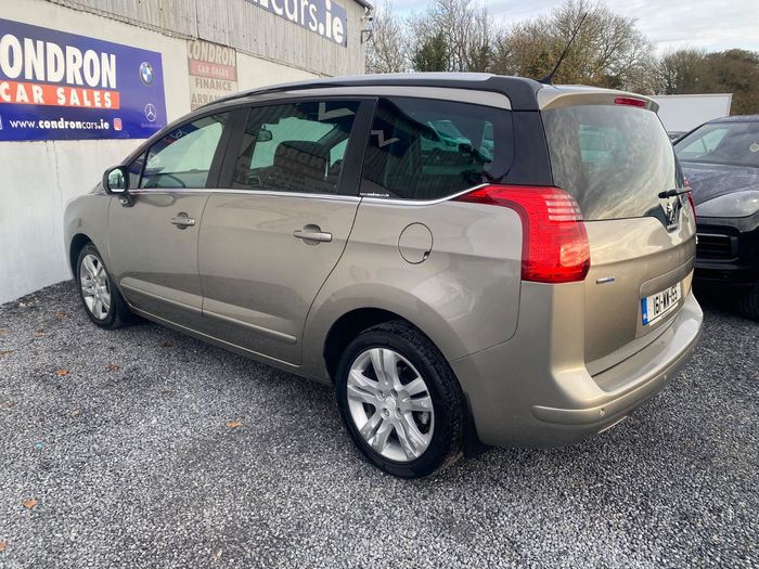 Peugeot 5008 2016