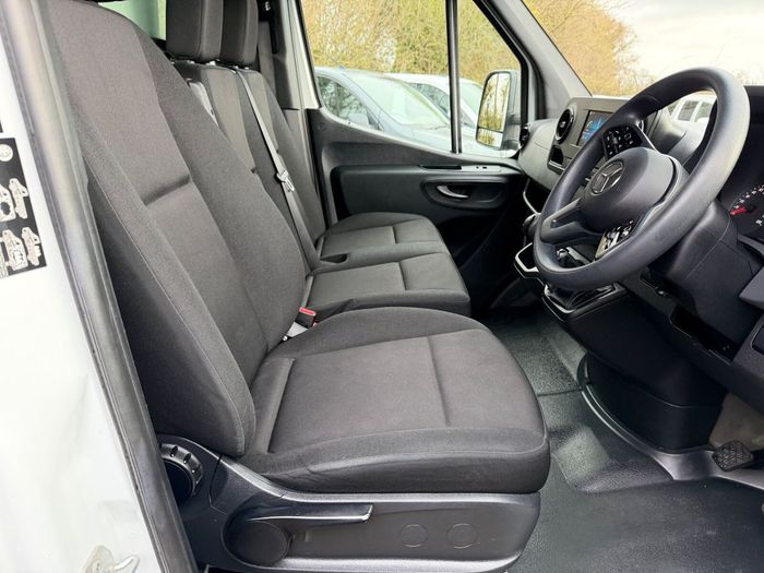 Mercedes-Benz Sprinter 2024