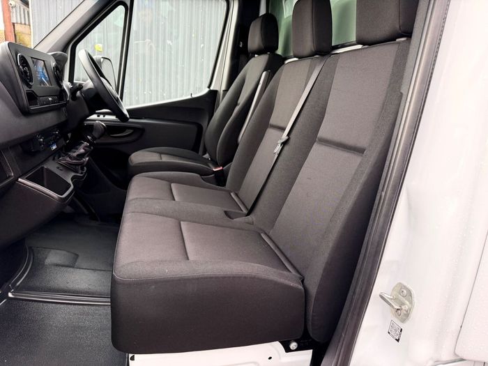 Mercedes-Benz Sprinter 2024