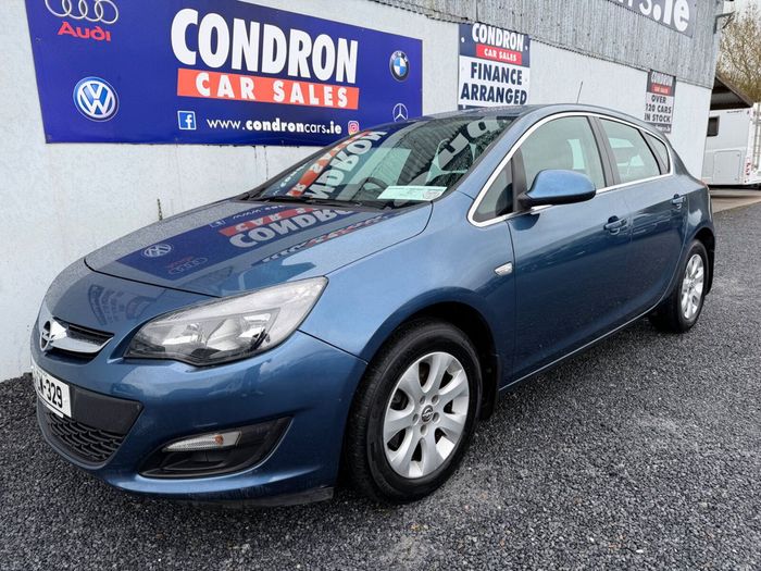 Opel Astra 2015