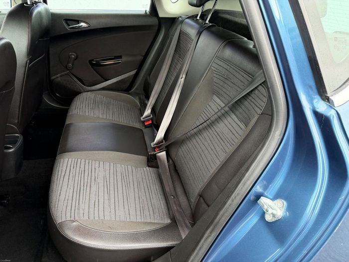 Opel Astra 2015