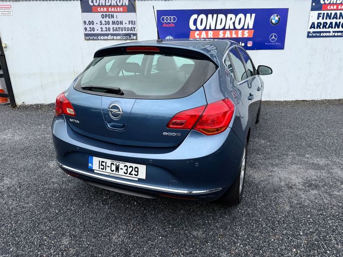 Opel Astra 2015
