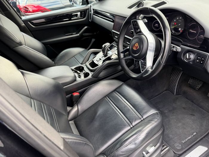 Porsche Cayenne 2020