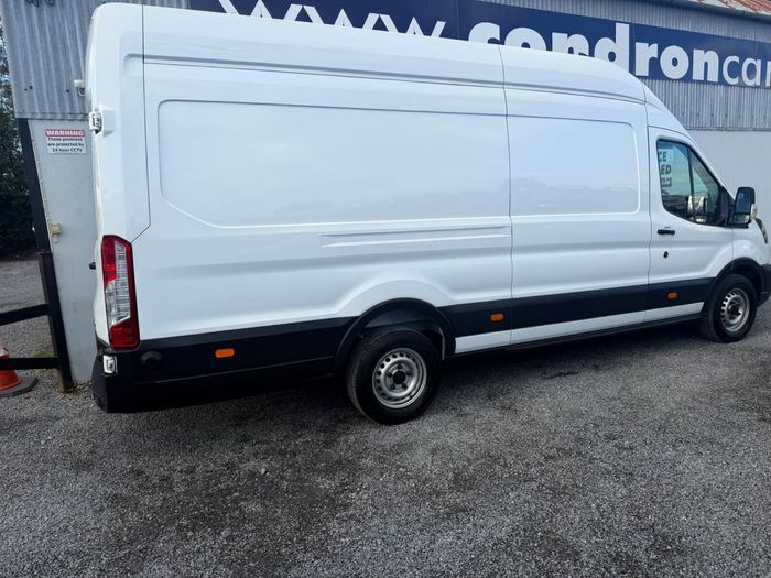 Ford Transit 2023