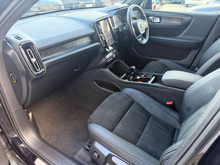 Volvo XC40 2023