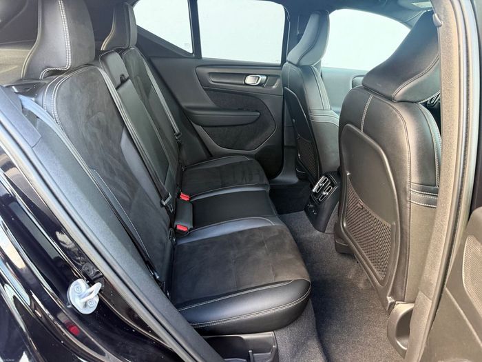Volvo XC40 2023
