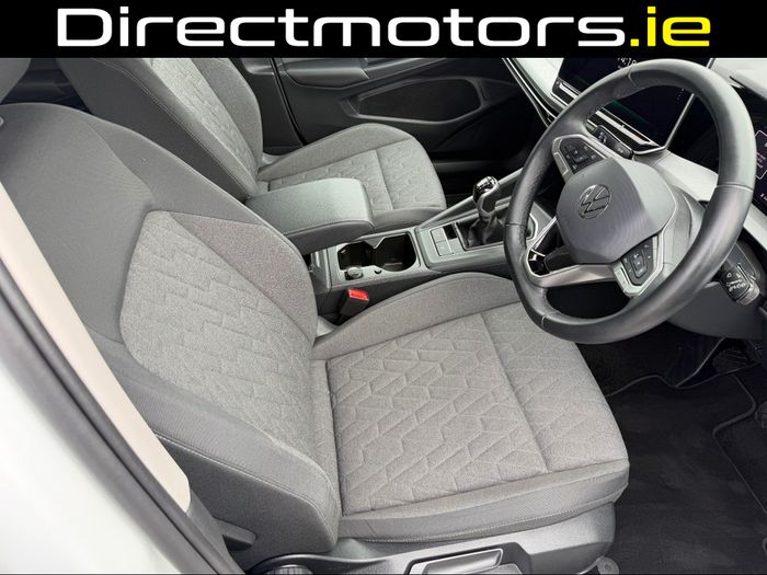 Volkswagen Golf 2025