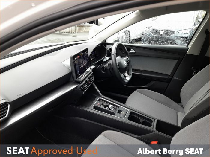 SEAT Leon 2025