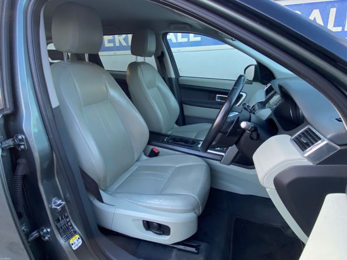 Land Rover Discovery 2015