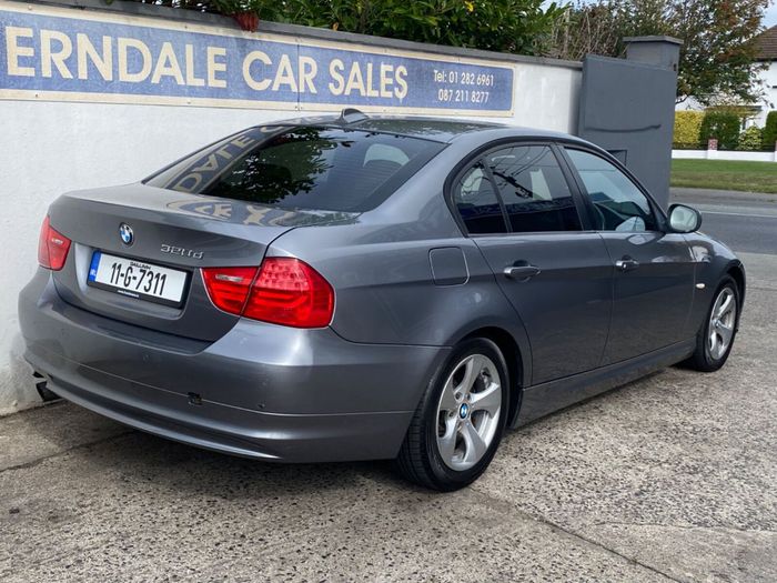 BMW 3 Series 2011