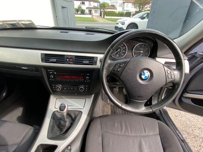 BMW 3 Series 2011