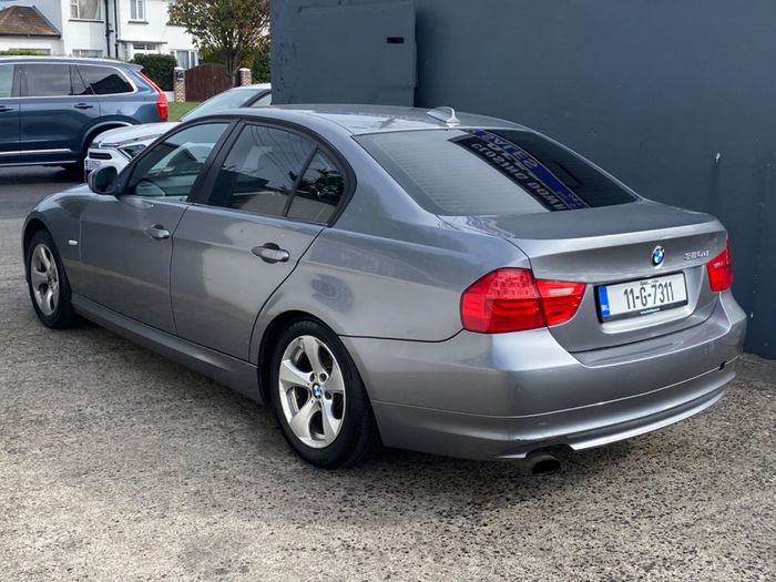 BMW 3 Series 2011