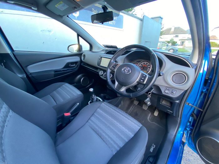Toyota Yaris 2016