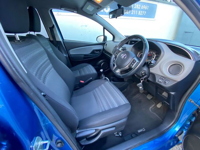 Toyota Yaris 2016
