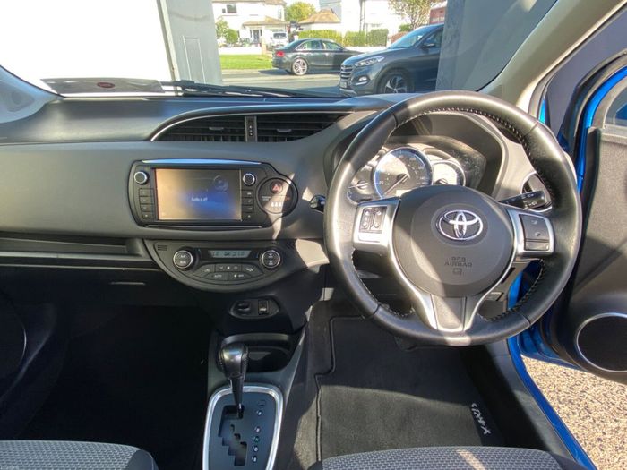 Toyota Yaris 2015