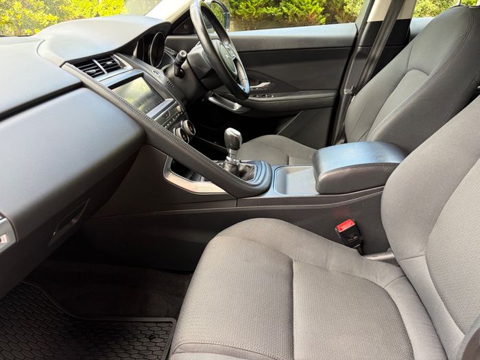 Jaguar E- PACE 2018
