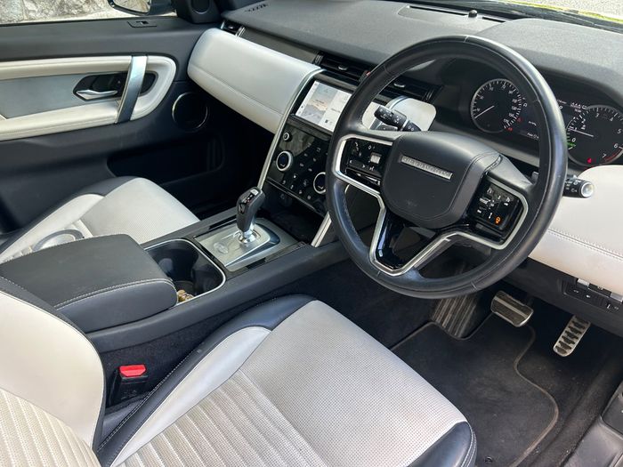 Land Rover Discovery Sport 2023