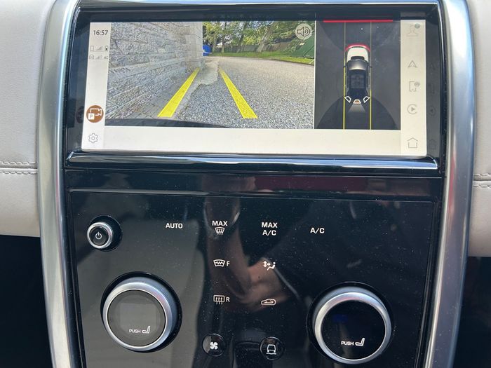 Land Rover Discovery Sport 2023
