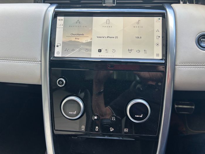 Land Rover Discovery Sport 2023
