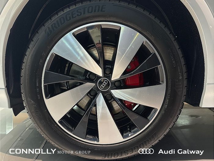Audi Q6 e-tron 2026