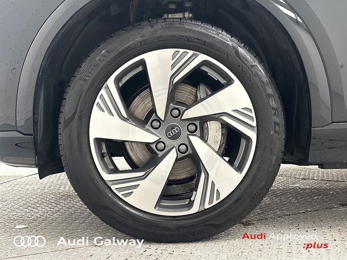 Audi Q6 e-tron 2025