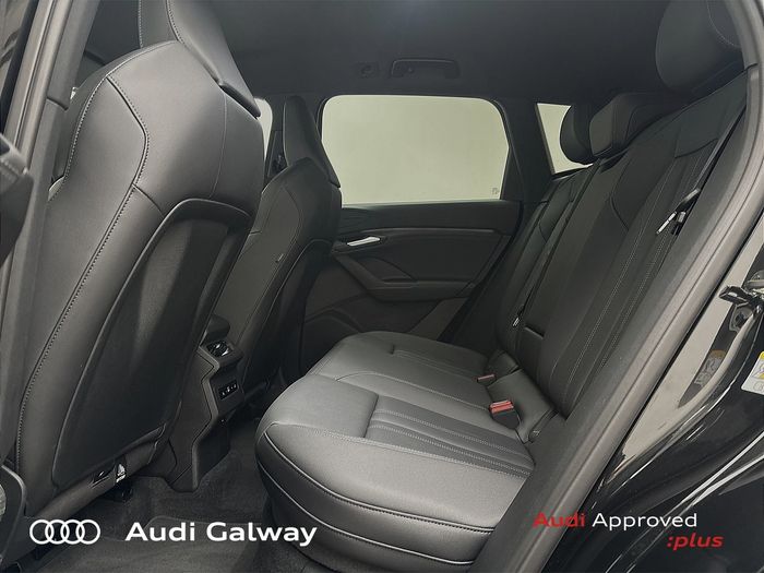 Audi Q6 e-tron 2025