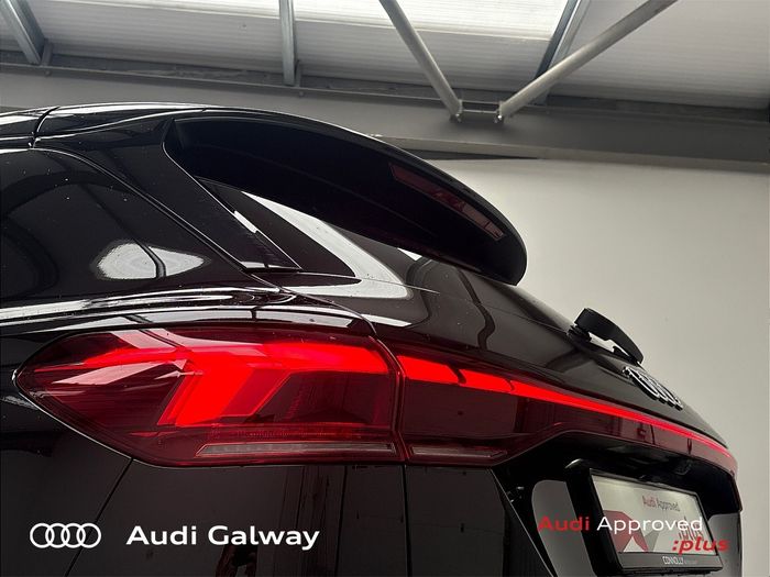 Audi Q6 e-tron 2025