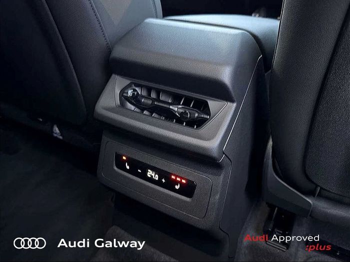 Audi Q6 e-tron 2025