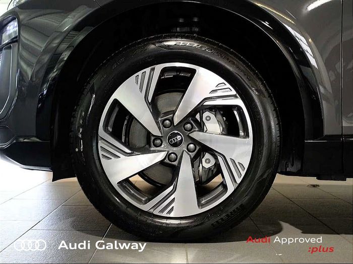 Audi Q6 e-tron 2024