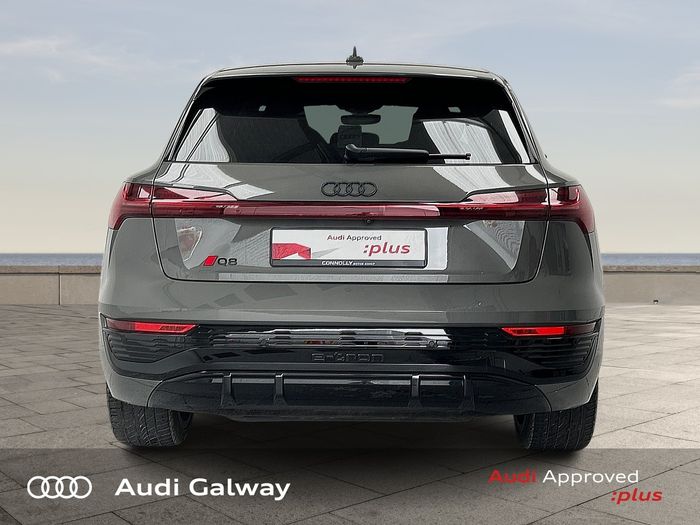 Audi Q8 e-tron 2023