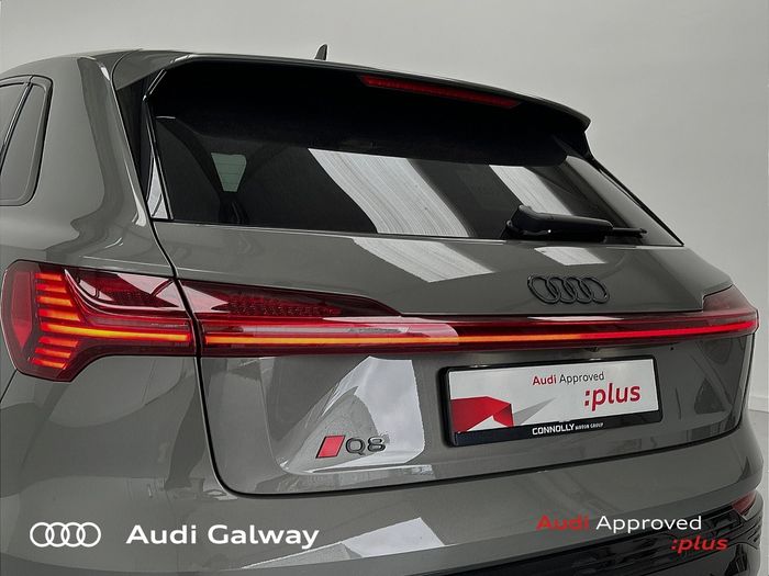 Audi Q8 e-tron 2023