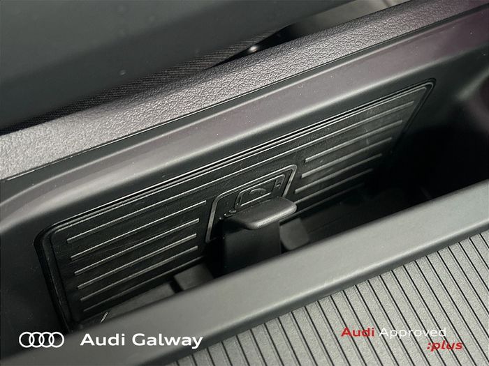 Audi Q8 e-tron 2023