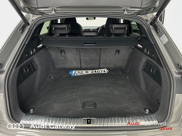Audi Q8 e-tron 2023